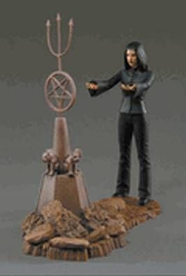 DARK WITCH WILLOW STATUETTE Numbered