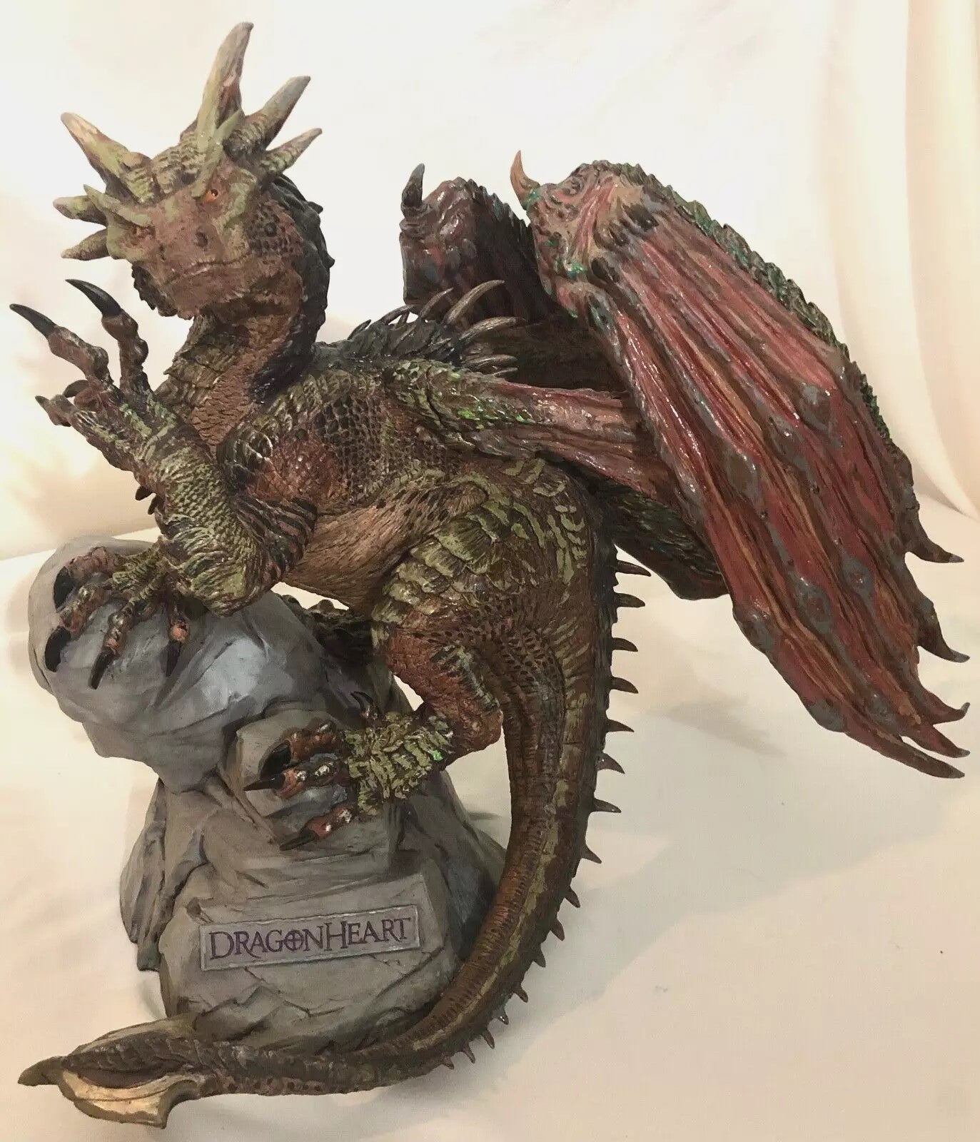 DRACO From DRAGONHEART Statue Numbered