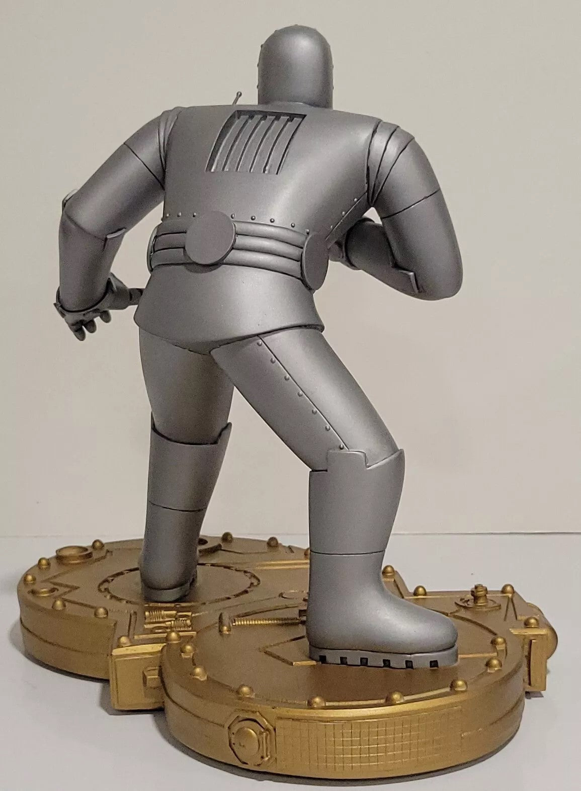 ORIGINAL IRON MAN BOWEN PAINTED STATUE